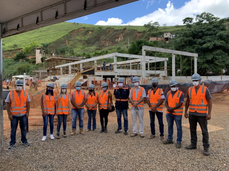 Prefeito de Barra Longa visita a Obra do Parque de Exposições