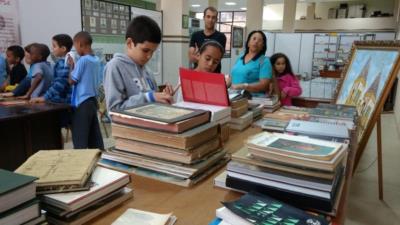 Alunos da Escola Estadual Claudionor Lopes visitam Centro de Memórias Cônego Raimundo Ferreira Trindade