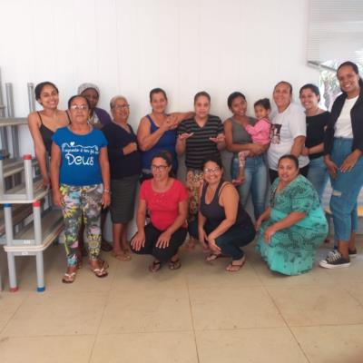 Oficina Gratuita de Manicure na Comunidade de Gesteira